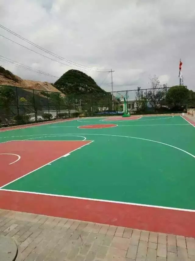 贵州贵阳花溪区城****商会篮球场完工！